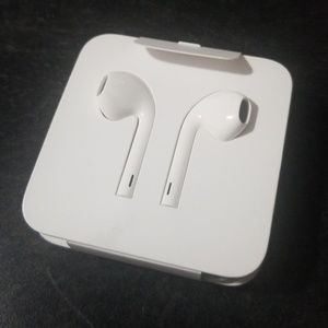 Apple EarPods